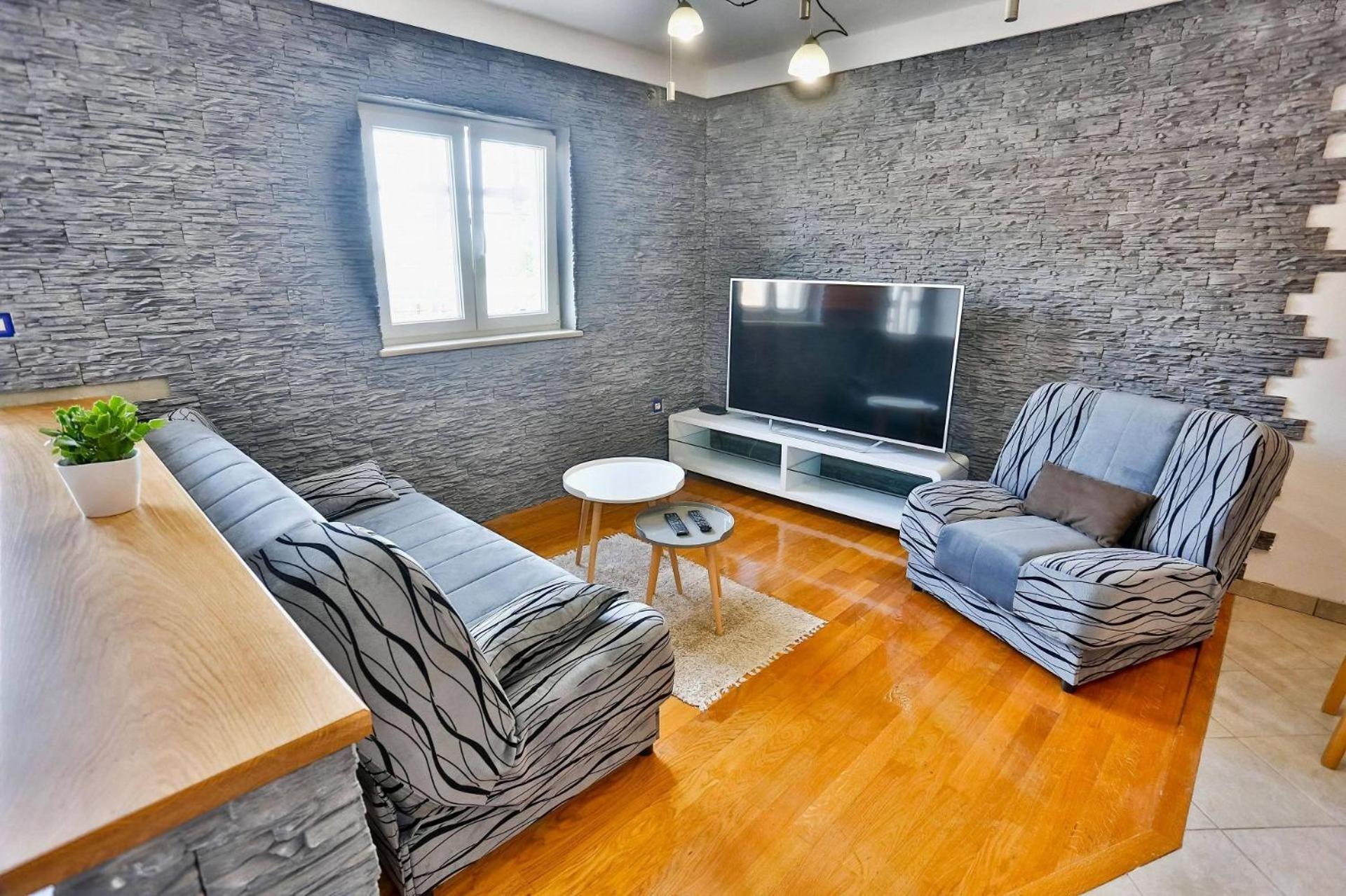סוטיבאן Apartment Mato מראה חיצוני תמונה